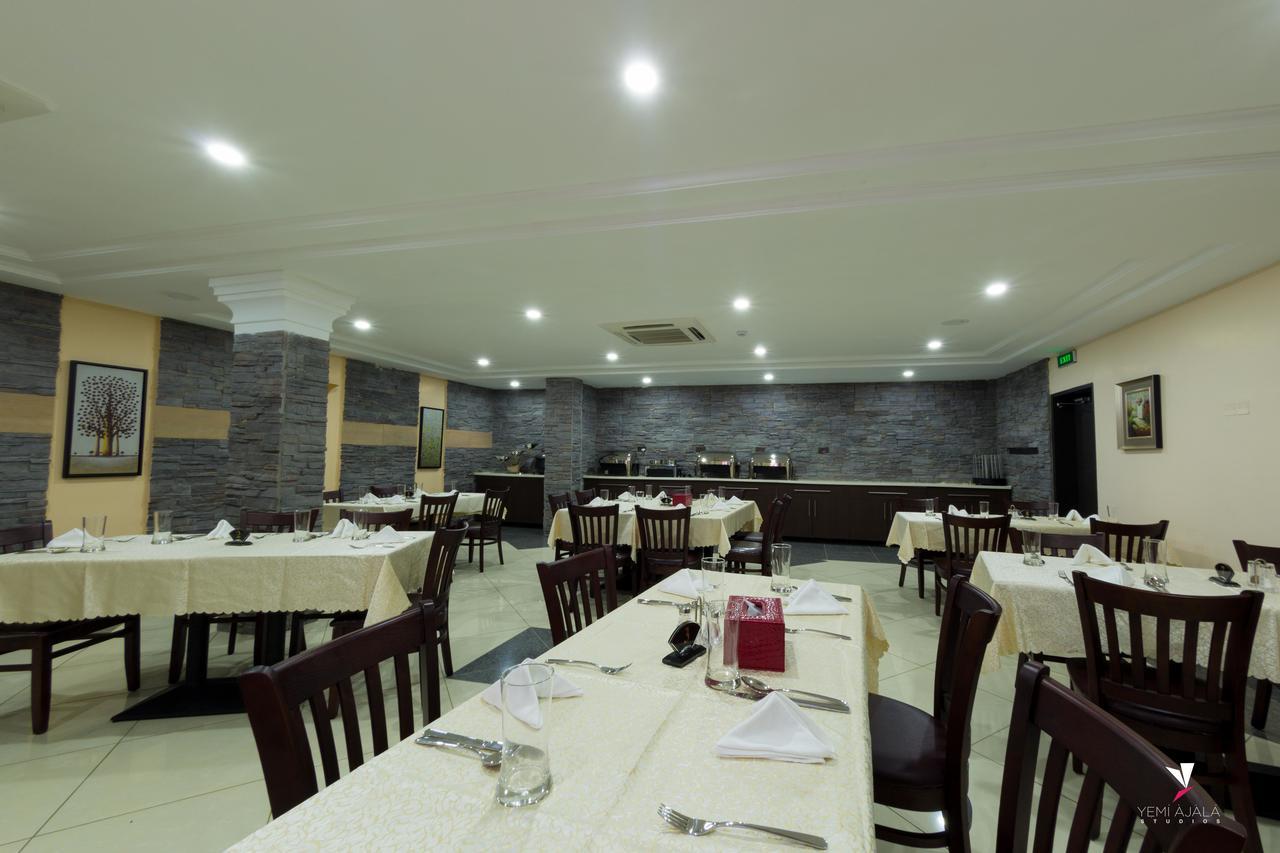 Noktel Resort Hotel Ilorin Exteriör bild